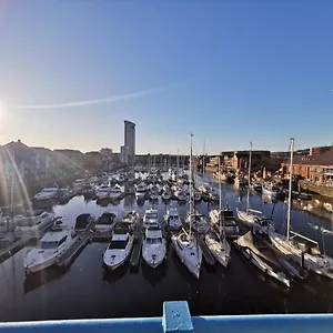 The Quay - Harbour View - By Tifa Stays , Swansea United Kingdom